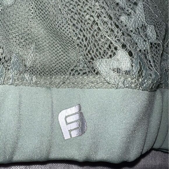 Nova Sport Sage Green Lace Back Bralette Sports Bra Large Layering Spring Summer - Picture 3 of 7
